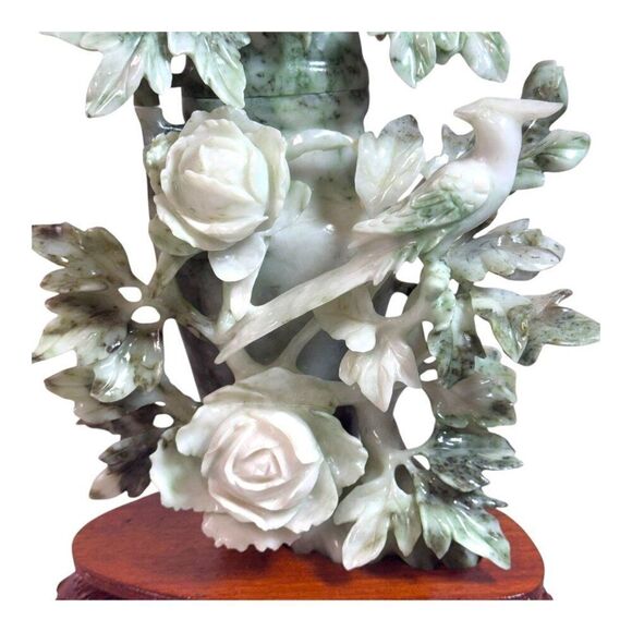 Antique Chinoiserie Carved Jade Bird & Peonies Flower Statue Vintage Wooden Base - Picture 7 of 10